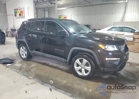 2018 Jeep Compass Latitude z USA, uszkodzony, nr VIN 3C4NJDBB3JT392985